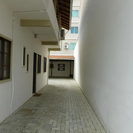 Apartamentos Bombinhas - 140 Metros Da Praia Exterior photo