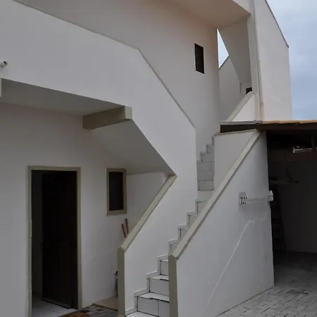 Apartamentos Bombinhas - 140 Metros Da Praia Exterior photo